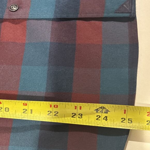 UNTUCKit Button Up Long Sleeve Flannel Plaid Shirt Red Blue Men’s L  Ski Cabin - Picture 14 of 16